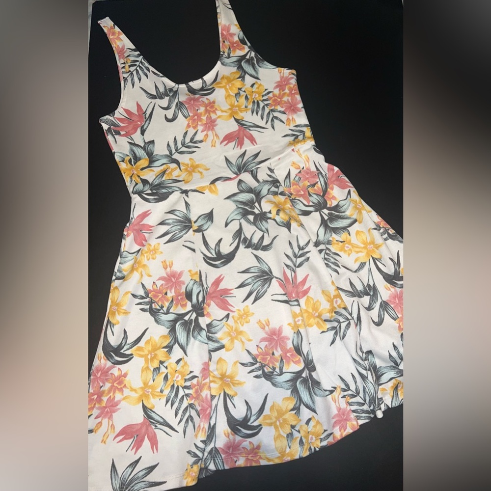 DIVIDED by H&M Summer Floral Jersey Skater Dress Size 6 Like New